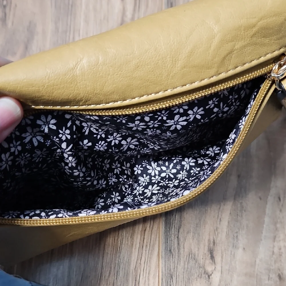 Cato Women’s Retro Whimsical Clutch Bag